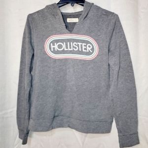 HOLLISTER size Large hoodie very soft, with "retro vibes" print on the front!